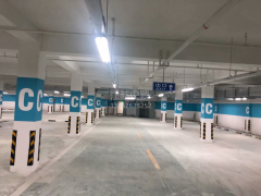 地下停車場劃線用什么材料,停車場劃線要用什么工具？