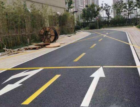 蘇州小區(qū)道路劃線哪家好？推薦江蘇中穎