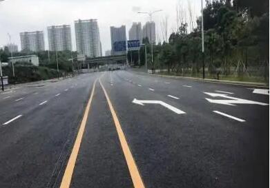 蘇州道路劃線分析，可變車道是什么意思？可變導(dǎo)向車道是可變車道嗎？